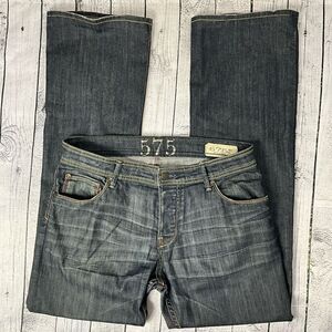 575 Men’s Straight Leg Jeans